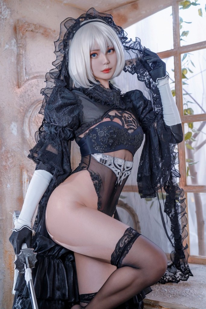 Bộ ảnh Cosplay thành 2B trong NieR: Automata với phiên bản Âm Dương đầy sắc nét