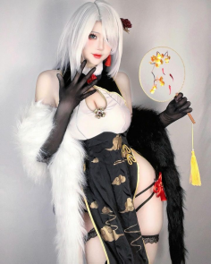 Màn cosplay Shenhe trắng tinh khôi của