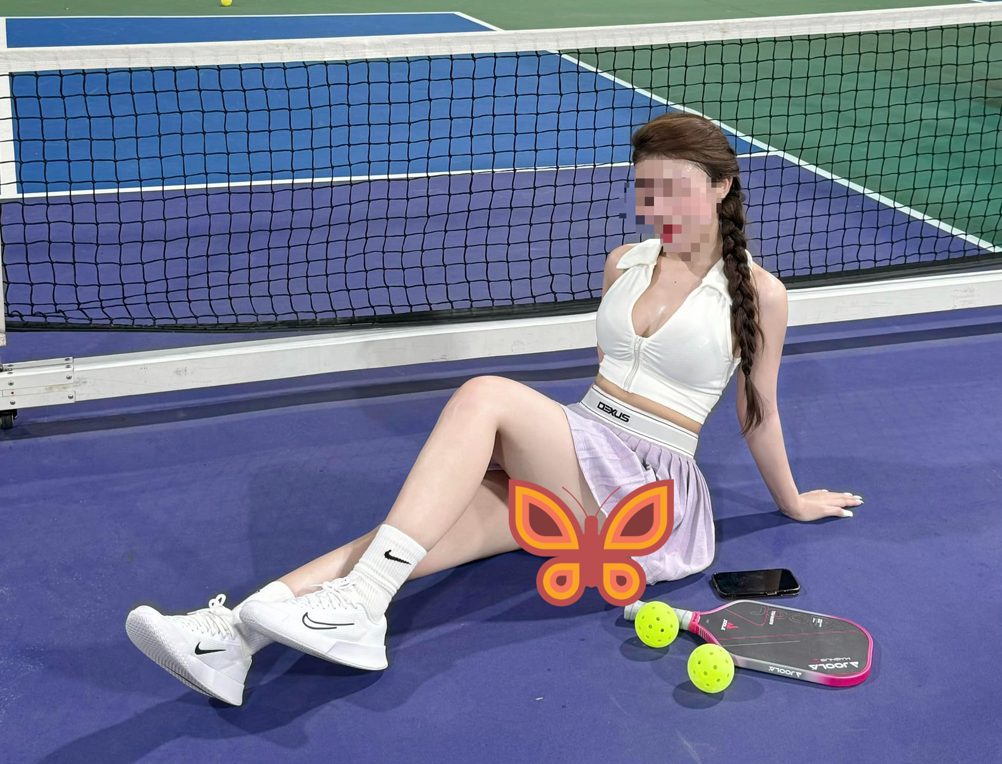 Gái xinh diện đồ hở chơi Pickleball lên tiếng