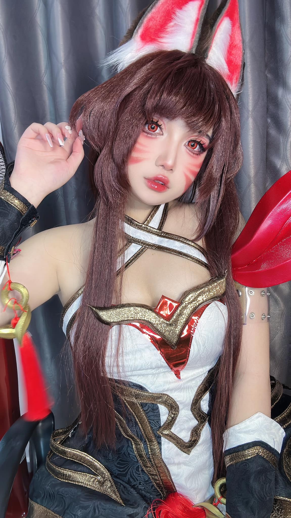 Mặt mộc xinh đẹp của mỹ nhân giới cosplay, khác hẳn phong thái khi nhập vai nhân vật 18+- Ảnh 2.