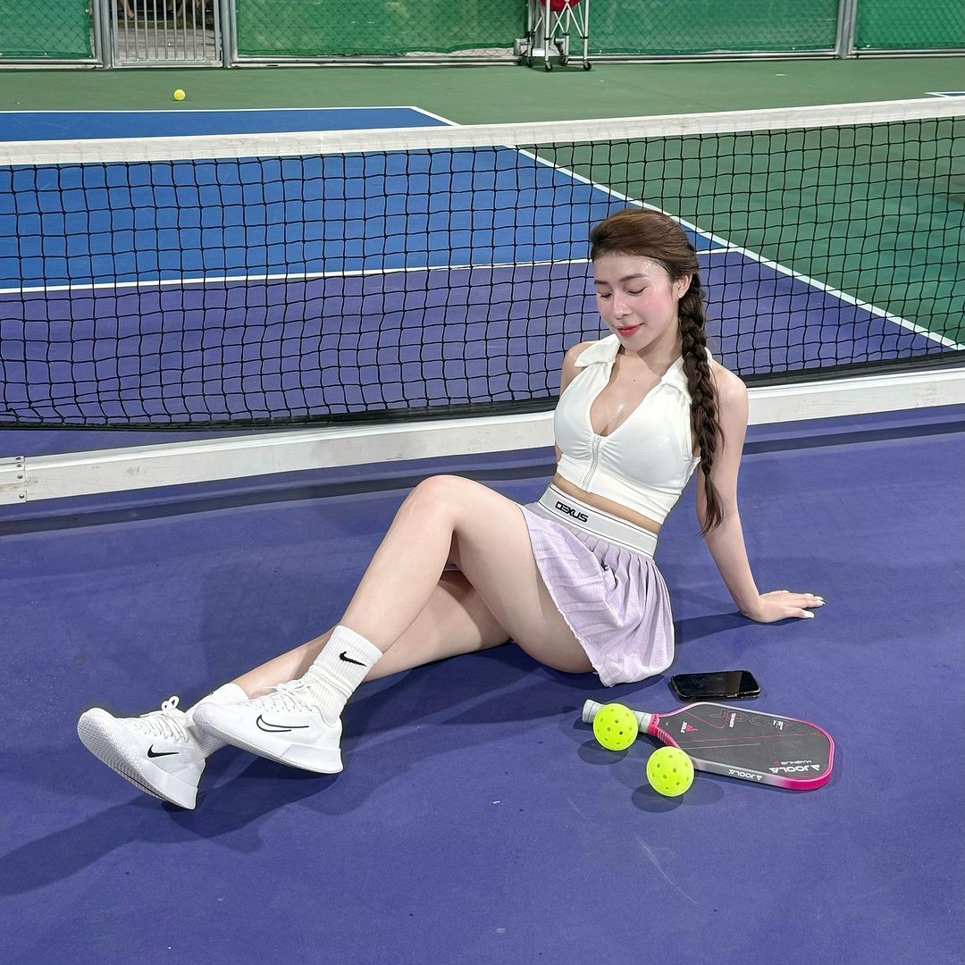 Cuộc sống hot girl ra sao sau drama 'hở bạo' trên sân pickleball?