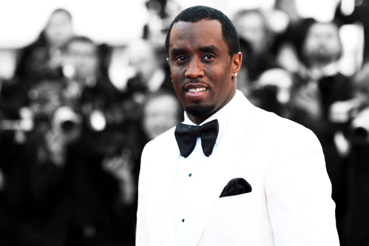 Rapper Diddy tiếp tục bị cáo buộc cưỡng hiếp một người phụ nữ đến mức có thai