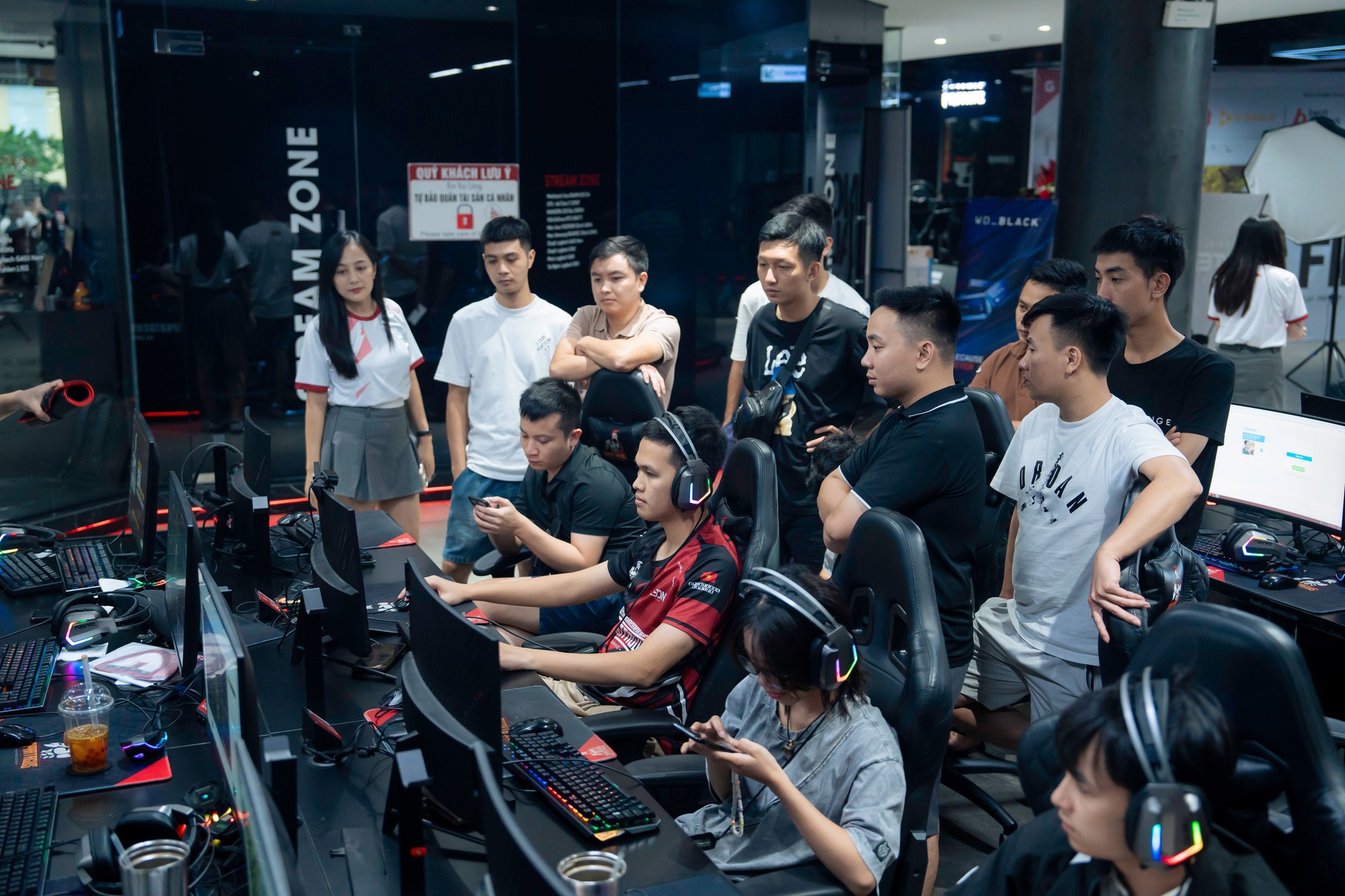 Chung kết giải đấu eSports lớn nhất năm mang tên Hanoi Final 2024- Ảnh 4.