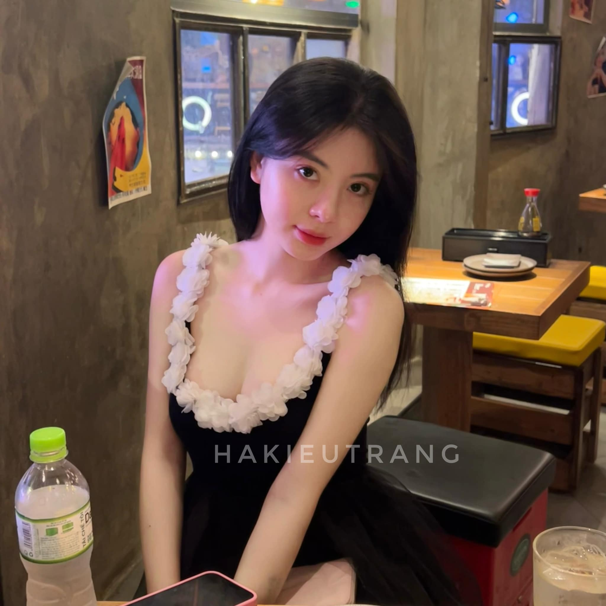 Bỏ nghề streamer vì lương chỉ 7 triệu/tháng, hot girl xinh đẹp giờ thế nào?