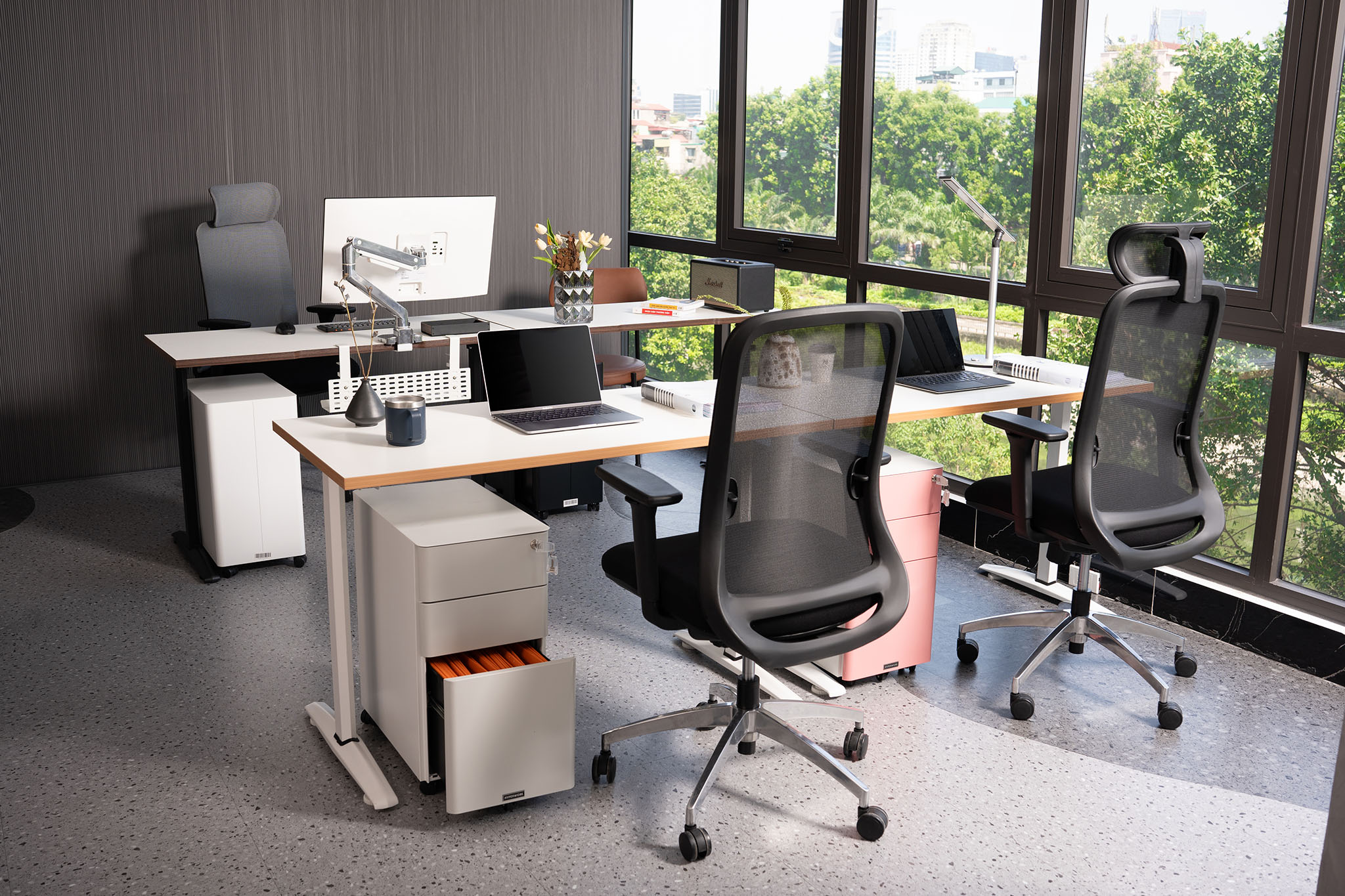 Dùng thử ghế công thái học HyperWork Cloud Chair và tủ di động Ivy Slim: Ngồi êm ái, tiết kiệm không gian, giá chỉ hơn 2 triệu đồng mà có cả ngàn ưu điểm- Ảnh 4.