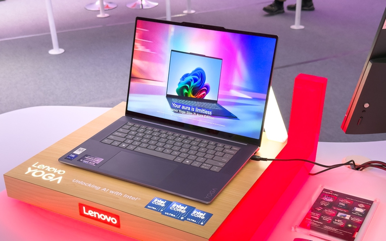 Lenovo trình làng loạt laptop mới: Tập trung vào AI, tích hợp đa nền tảng, giá từ 25 triệu đồng- Ảnh 1.