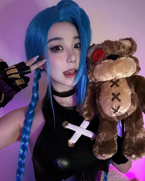 Ngoài công việc caster thì Kitty còn là một cosplayer không chuyên