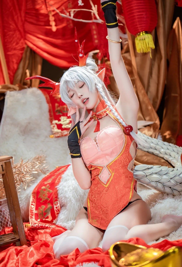 Cosplay Long Mei New Year: bộ hình tưng bừng đón năm mới