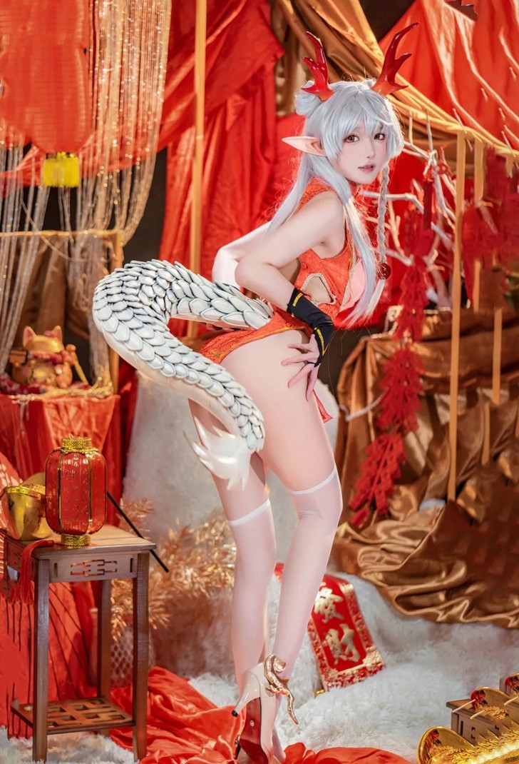 Cosplay Long Mei New Year: bộ hình tưng bừng đón năm mới