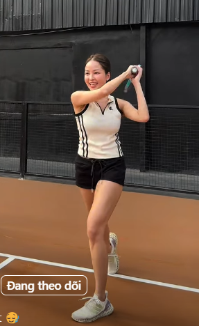 Tập pickleball, hot girl Trâm Anh bất ngờ nhắc đến "người yêu cũ"- Ảnh 1.