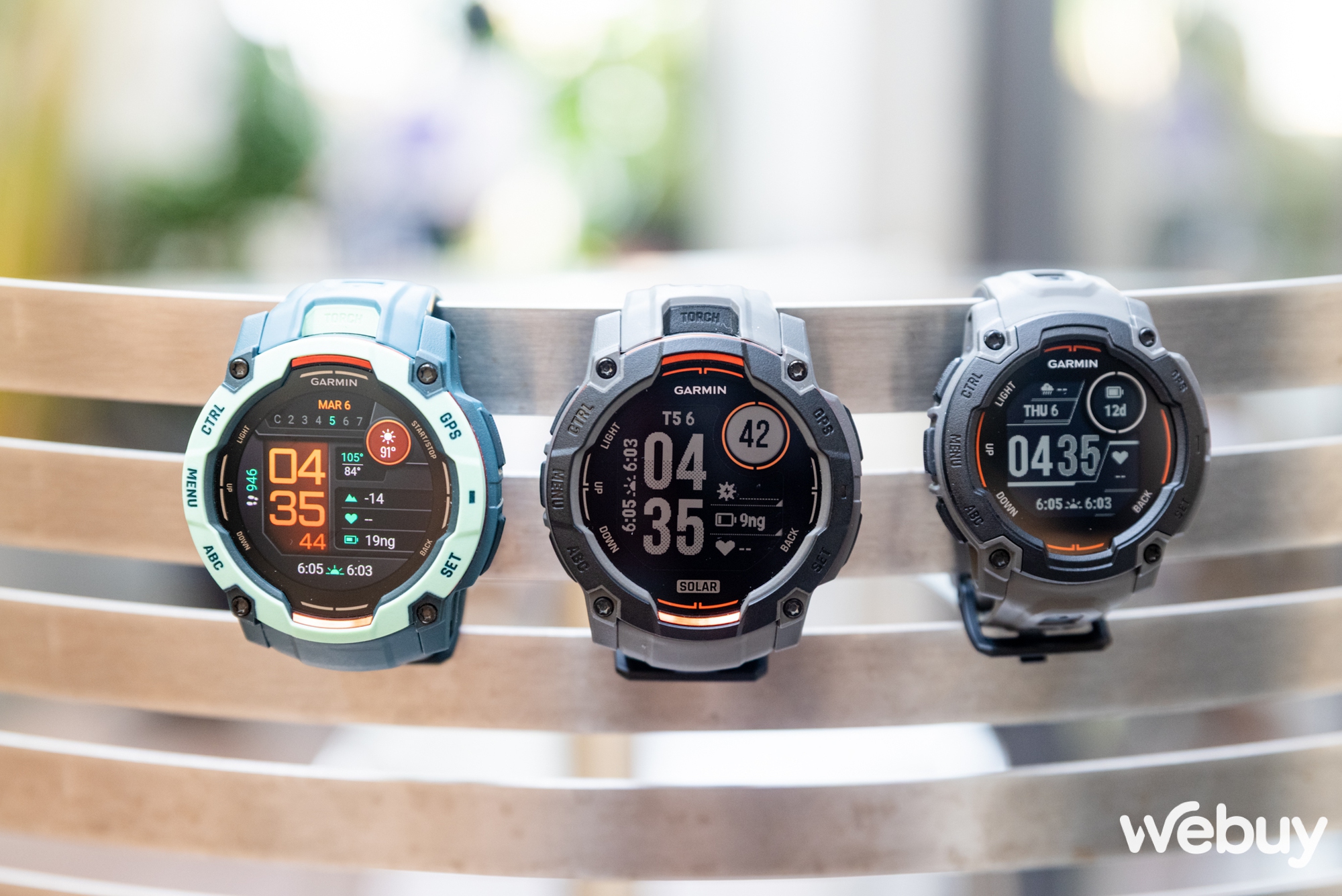 Trải nghiệm nhanh Garmin Instinct 3 series: Rất nhiều tính năng thể thao, pin trâu nhờ sạc Mặt Trời, có điểm đặc biệt giúp đi Metro thoải mái- Ảnh 2.