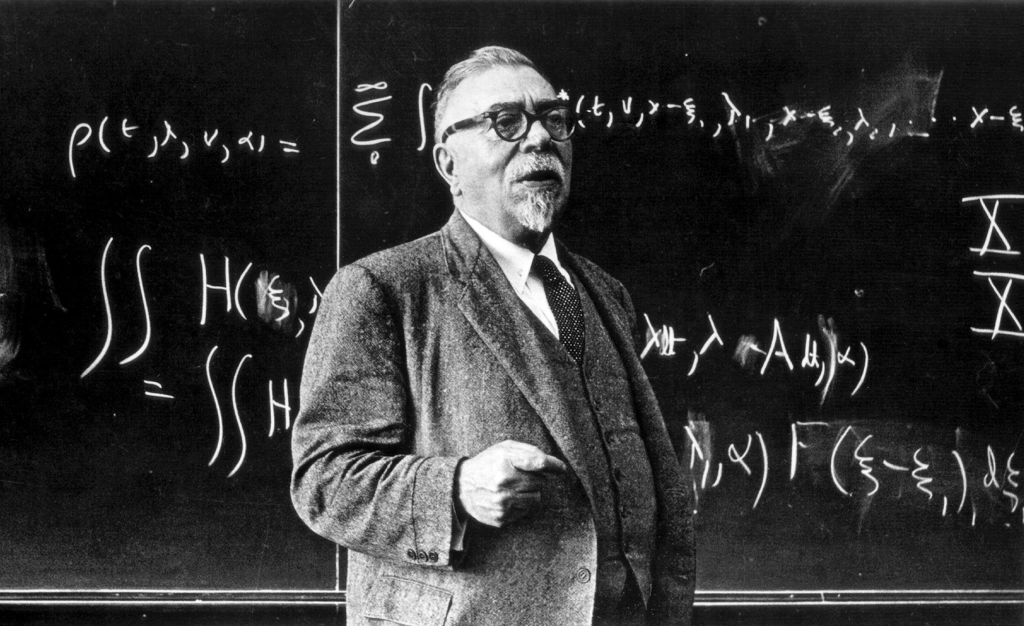 Norbert Wiener - người đặt nền tảng cho trí tuệ nhân tạo: 11 tuổi vào Đại học Tufts, 14 tuổi vào Đại học Harvard, 18 tuổi nhận bằng tiến sĩ- Ảnh 2.