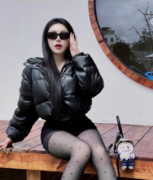 Chân dung nữ streamer bất ngờ xuất hiện trên live của Ngọc Kem tố ViruSs, giao diện "xinh yêu" khó cưỡng!- Ảnh 8.