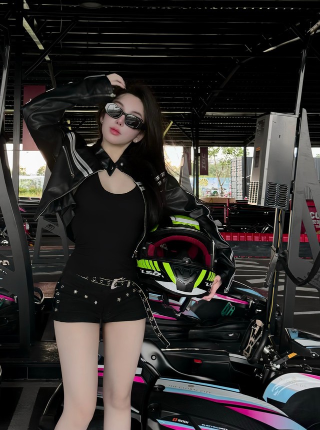 Chân dung nữ streamer bất ngờ xuất hiện trên live của Ngọc Kem tố ViruSs, giao diện "xinh yêu" khó cưỡng!- Ảnh 7.