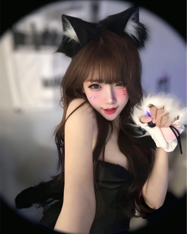 Nữ coser gây bão với diện mạo như AI, ngoại hình khiến CĐM xuýt xoa- Ảnh 8.