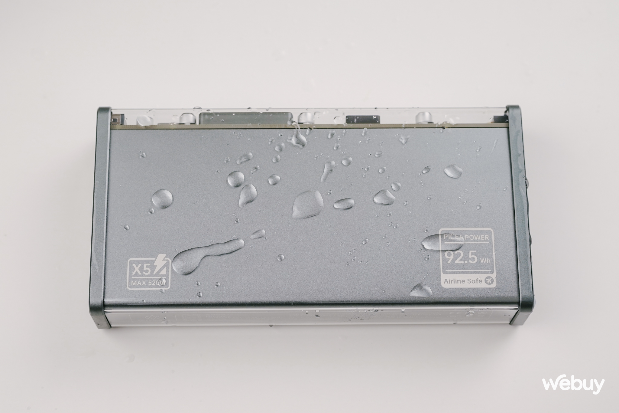Đây pin dự phòng 27.000mAh công suất... 520W: