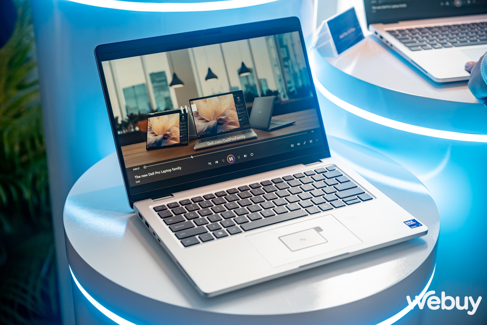Cận cảnh loạt sản phẩm Pro và Pro Max đến từ nhà... Dell- Ảnh 14.