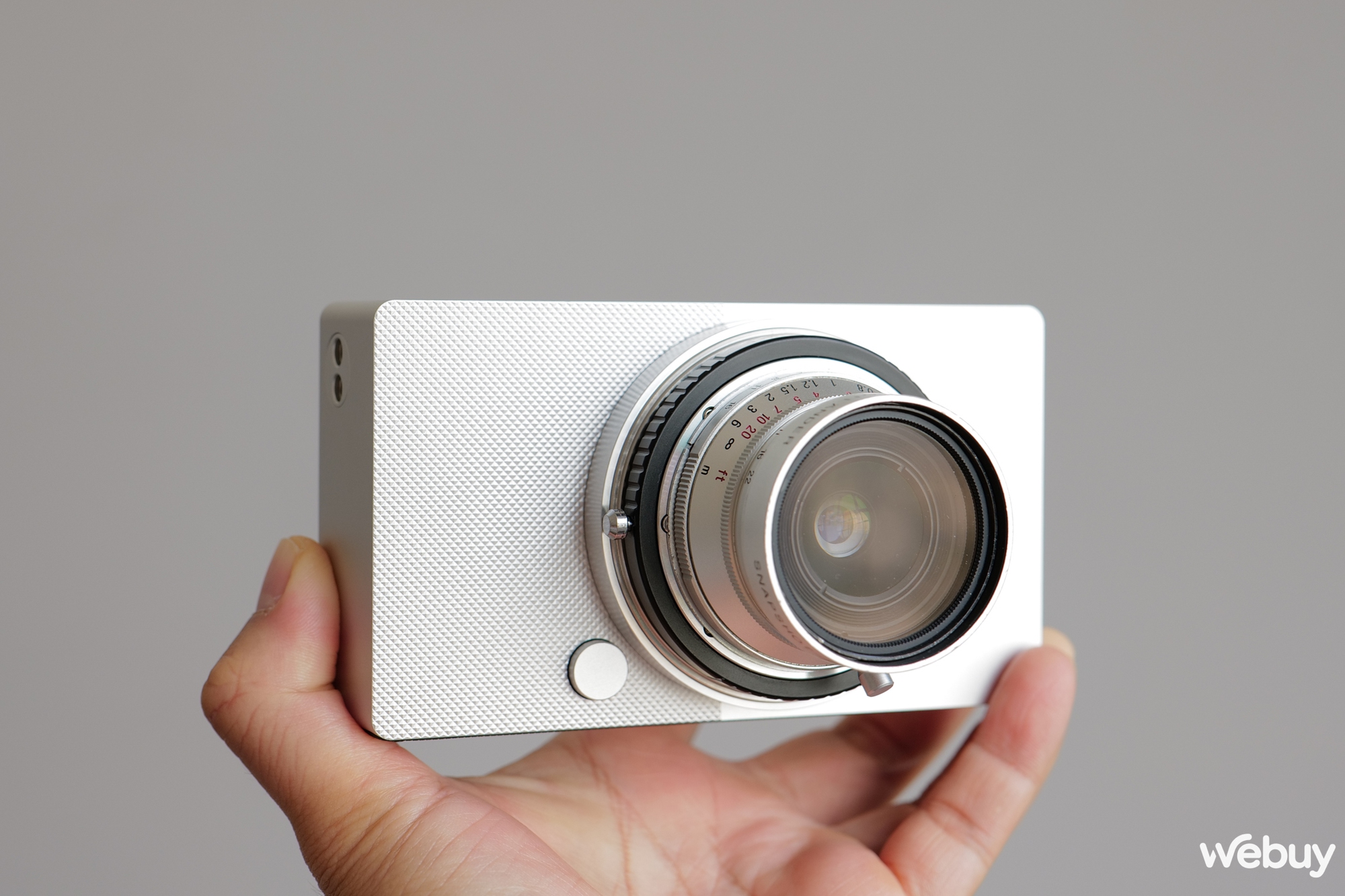 Sigma BF có một lợi thế giúp việc trải nghiệm ống kính hệ Leica dễ dàng hơn- Ảnh 9.