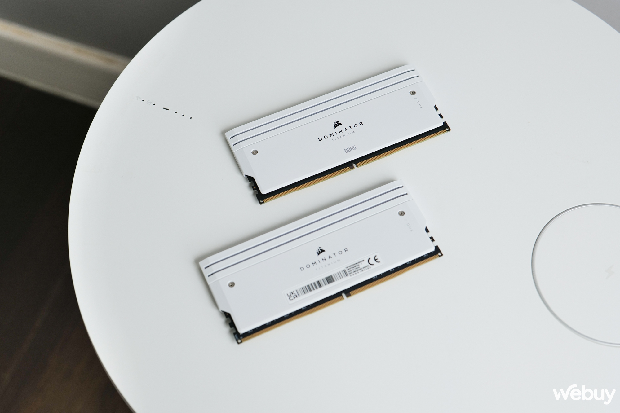 Trải nghiệm nhanh CORSAIR DOMINATOR TITANIUM RGB DDR5: Dòng RAM phân khúc cao cấp là đây- Ảnh 3.